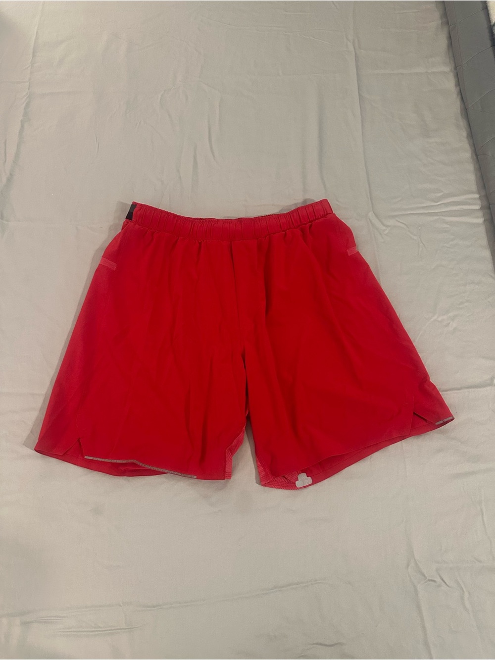 Lululemon Red Surge linerless 7” shorts